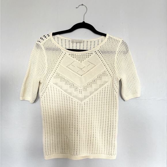 White Crochet/knit top by the brand Hinge, size small - Picture 1 of 10